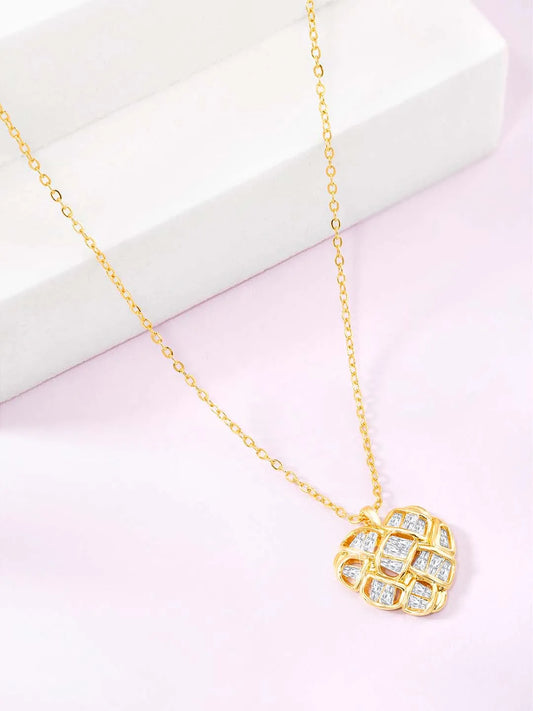 Pendant Chain with Sparkling Heart – Elegant Fashion Jewellery by Peora

