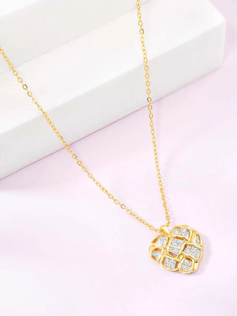 Pendant Chain with Sparkling Heart – Elegant Fashion Jewellery by Peora

