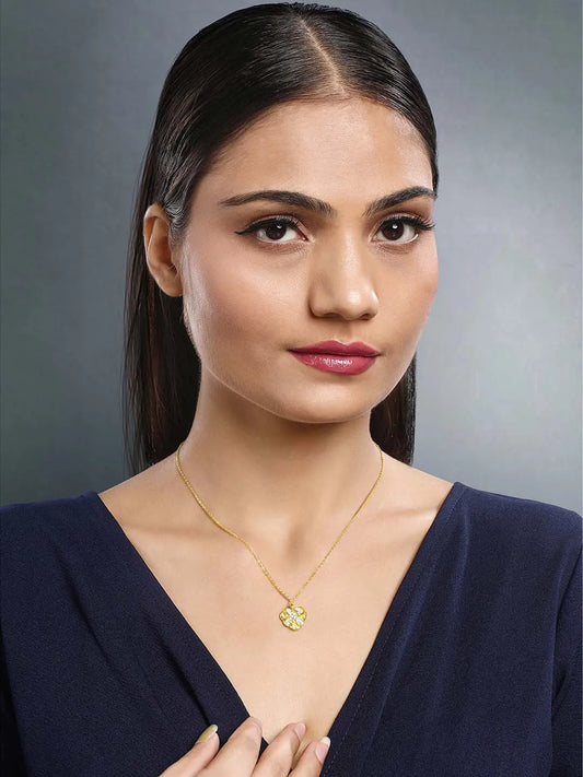 Pendant Chain with Sparkling Heart – Elegant Fashion Jewellery by Peora

