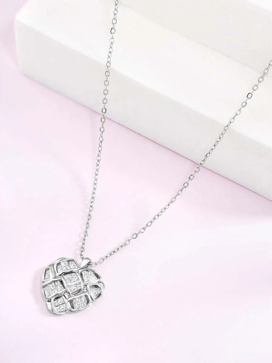 Pendant Chain with Sparkling Heart – Elegant Fashion Jewellery by Peora

