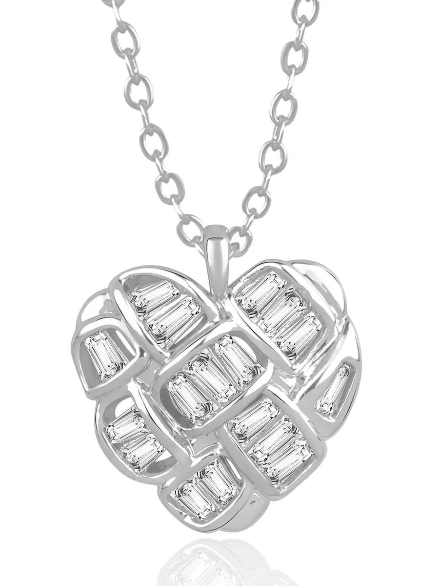 Pendant Chain with Sparkling Heart – Elegant Fashion Jewellery by Peora

