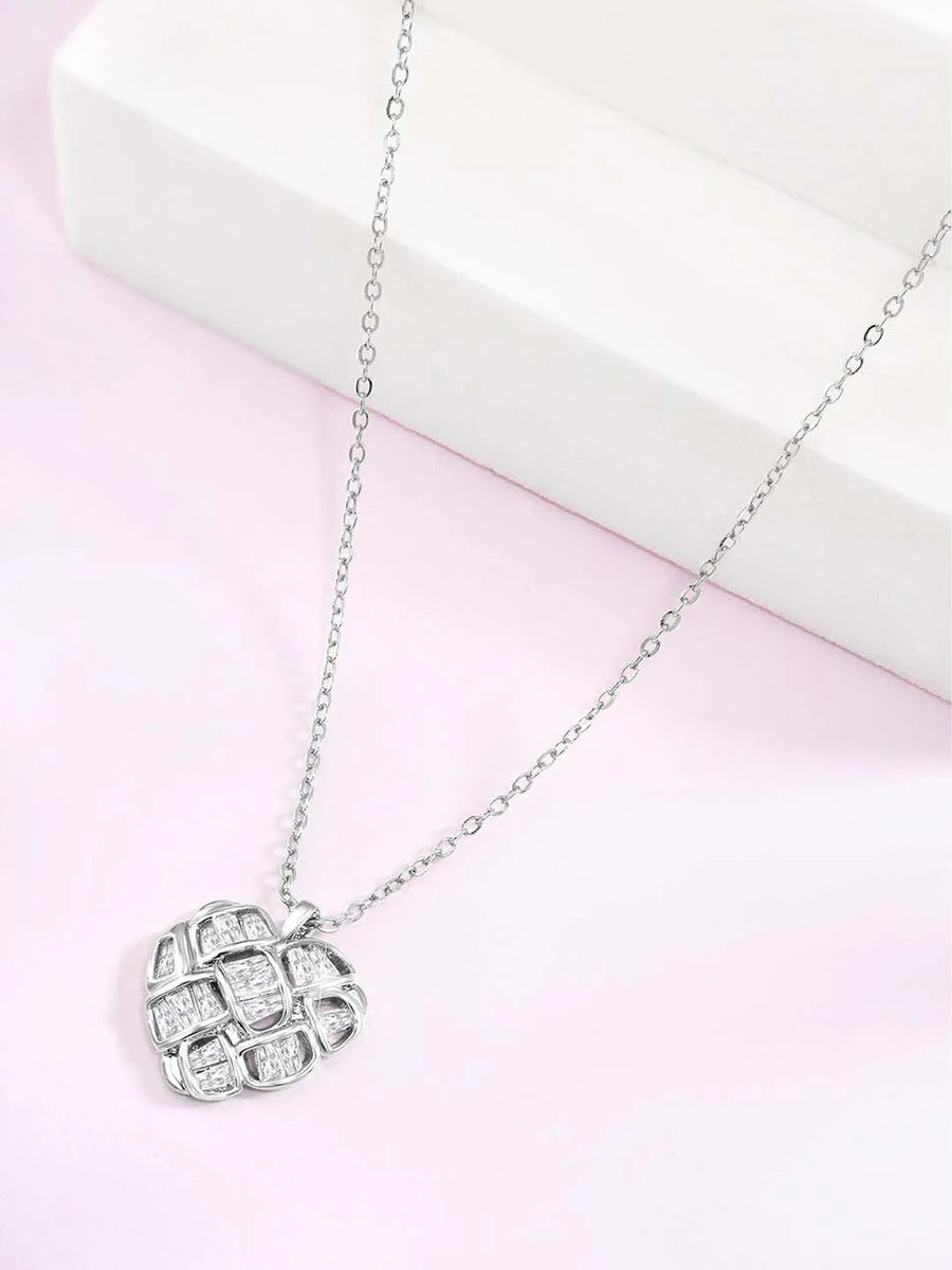 Pendant Chain with Sparkling Heart – Elegant Fashion Jewellery by Peora

