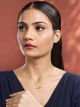 Heart & Arrow Pendant – Chic Romantic Jewellery by Peora

