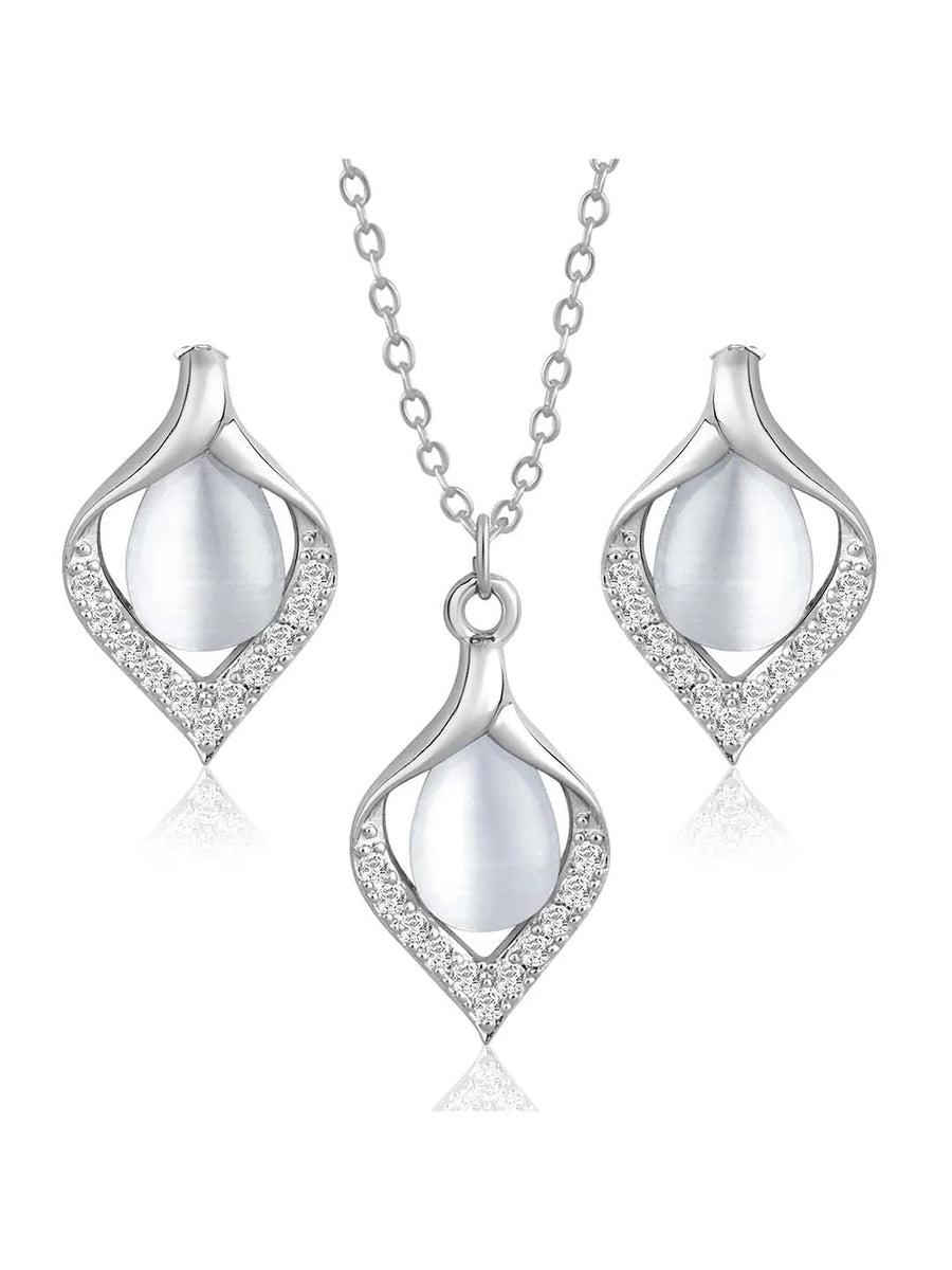 Necklace Set for Women | Peora Jewellery Collection