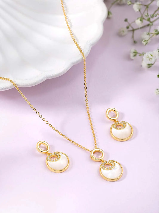Classic Round Pendant Set – Timeless Fashion Jewellery by Peora

