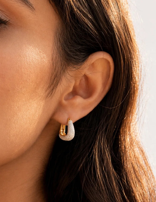 Peora Chunky Zircon Gold Contemporary Hoops