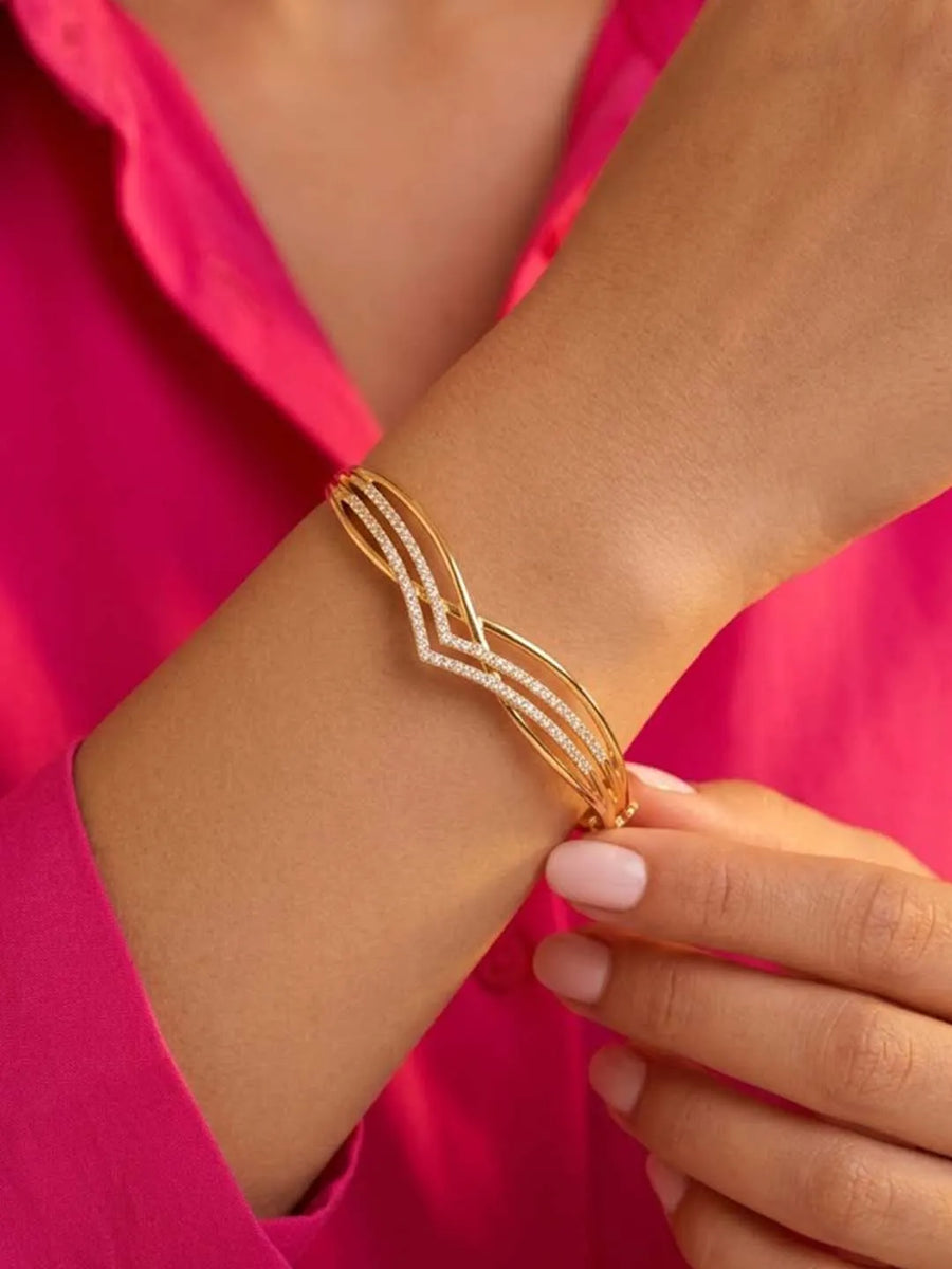Peora Modern Infinity Twist Silver Kada