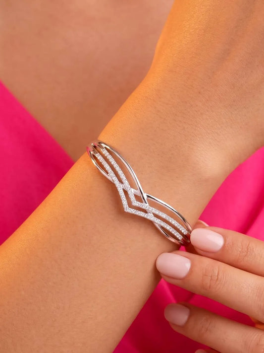 Peora Modern Infinity Twist Gold Kada