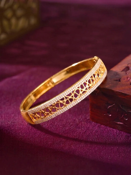 Peora Lattice Work Gold Kada For Women