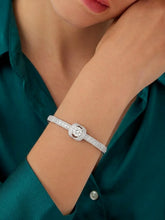 Peora Slim Loop Knot Zircon Silver Bracelet