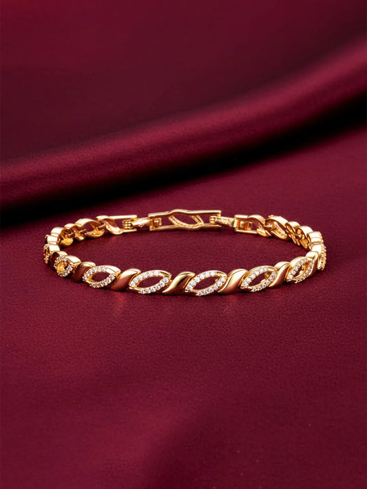 Sleek Interlinked CZ Gold Chain Bracelet