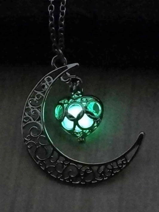 Heart Necklace – Symbolic Jewellery for Her | Peora