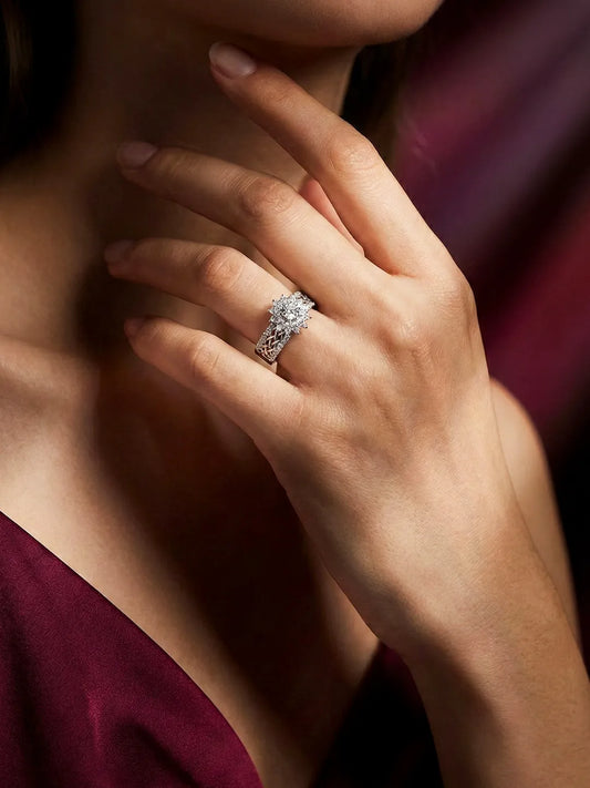 Peora 925 Sterling Silver Floral Statement Ring