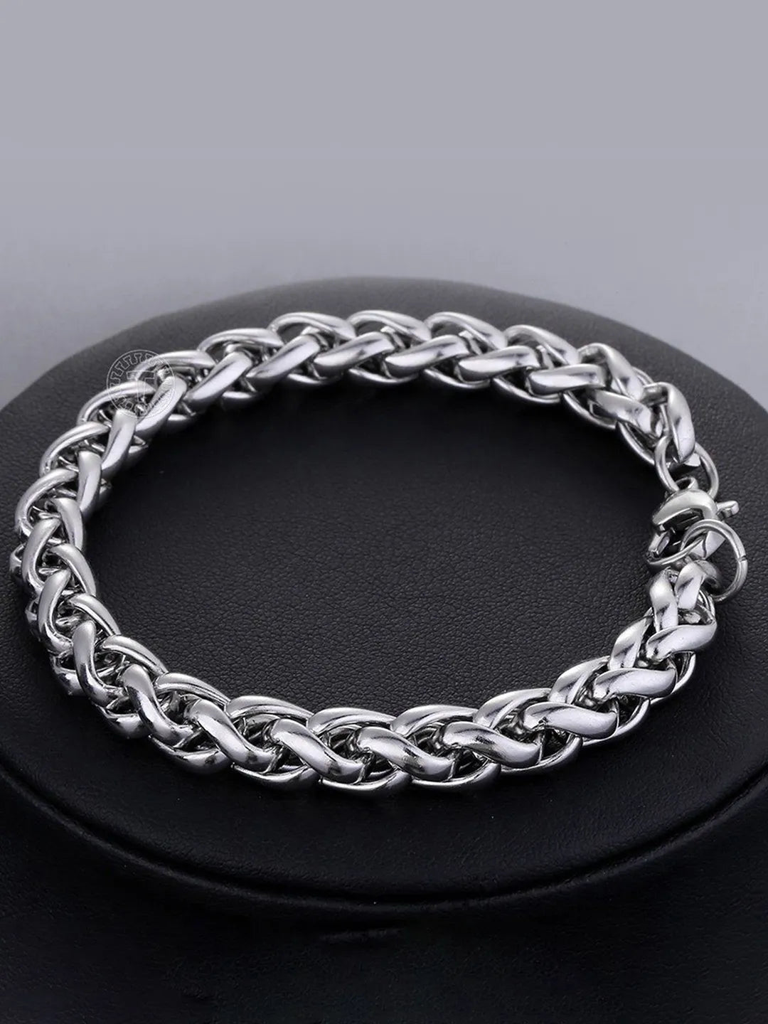Bracelet for Men by Peora – Bold & Stylish Accessories