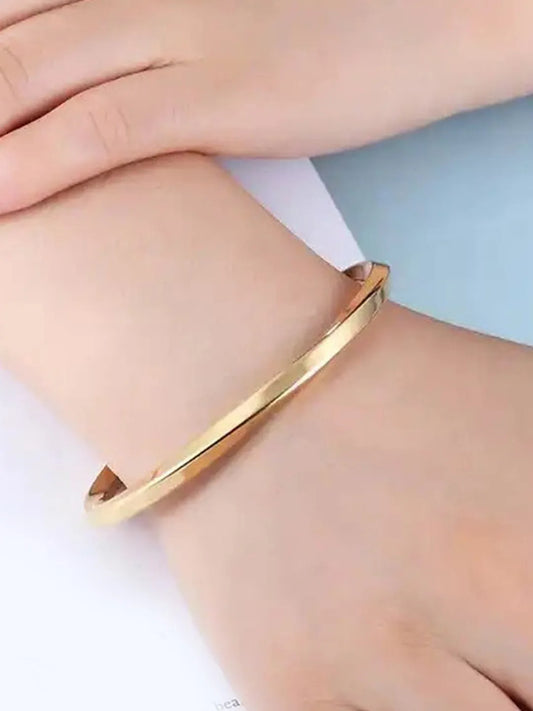 Casual Elegance Steel Bracelets for Men - Gold