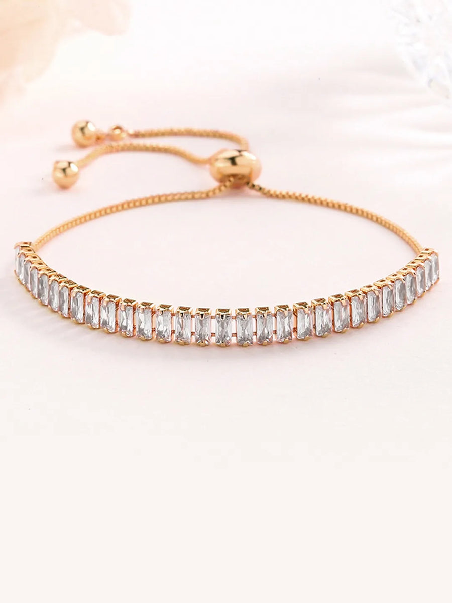 Adjustable Bracelet by Peora – Comfort Meets Style