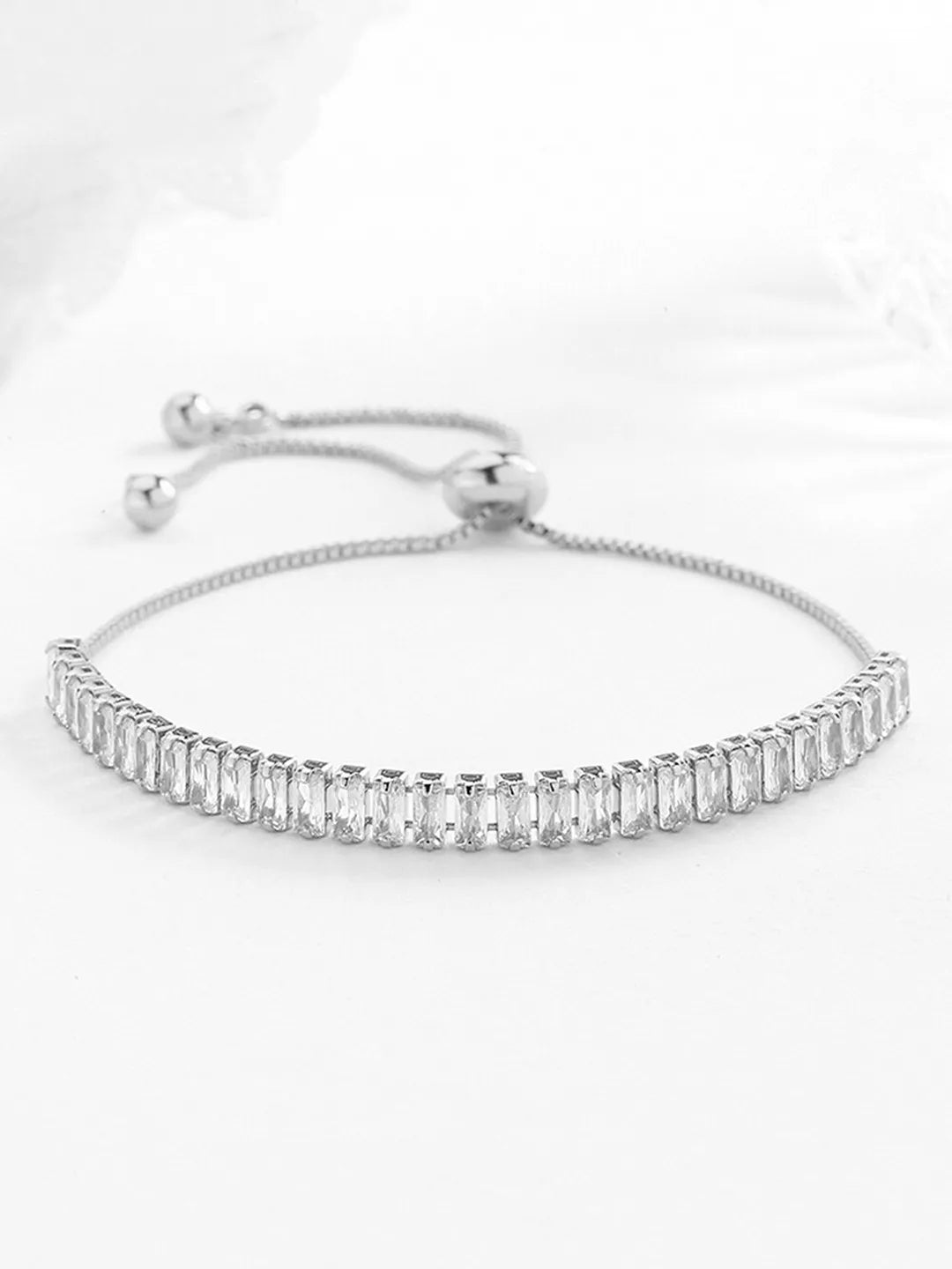 Adjustable Bracelet by Peora – Comfort Meets Style