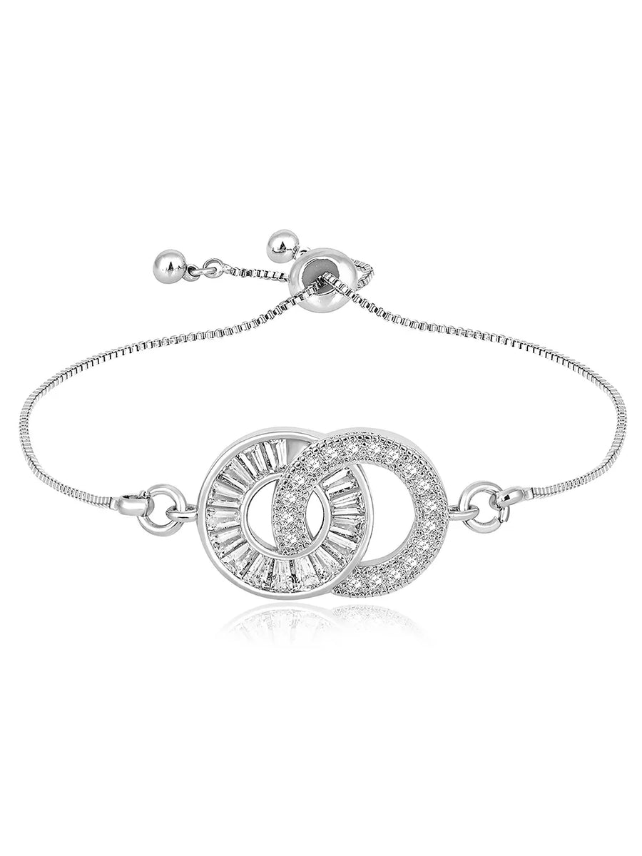 Interlocking Bracelet by Peora – Symbol of Connection