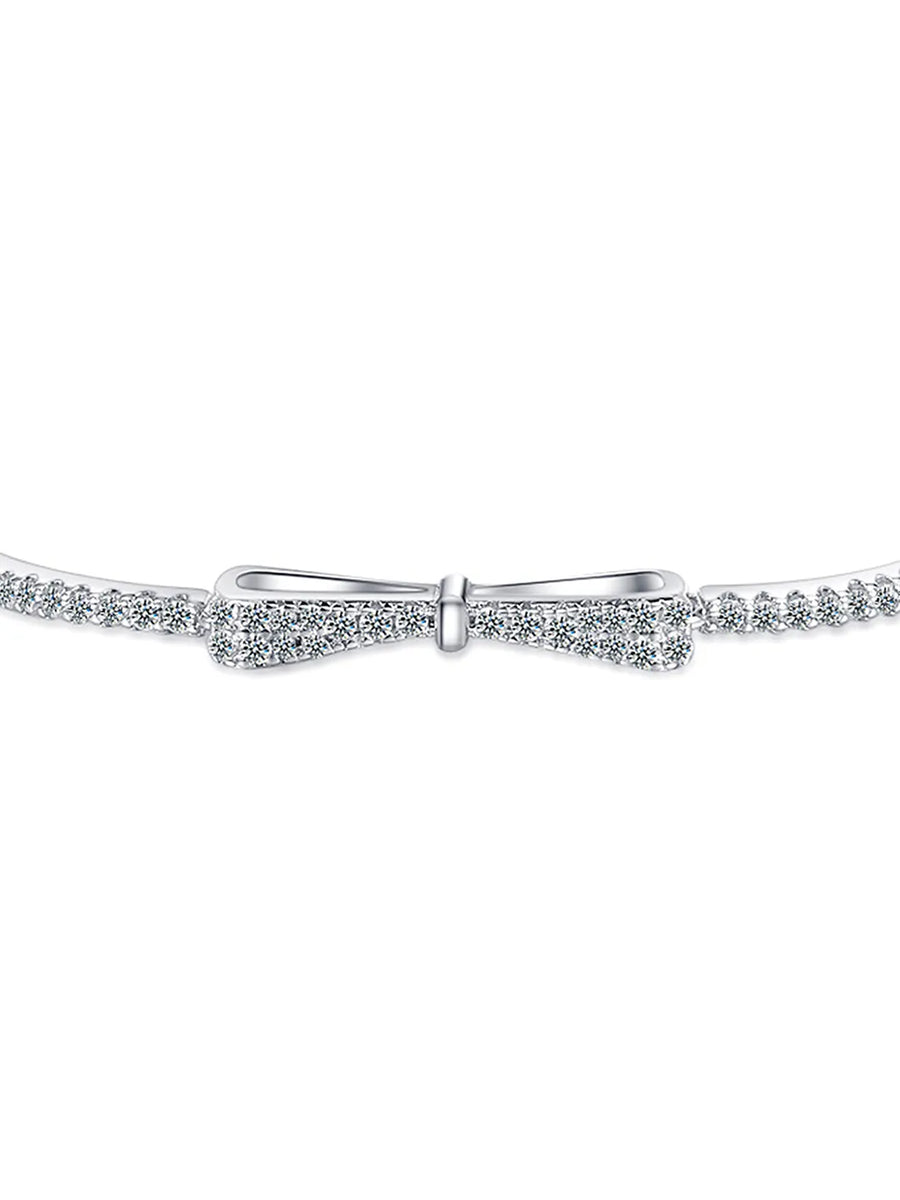 Bracelets for Women by Peora – Elegant & Timeless Designs