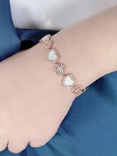 Peora Heart Shaped Bracelet – A Symbol of Love and Style