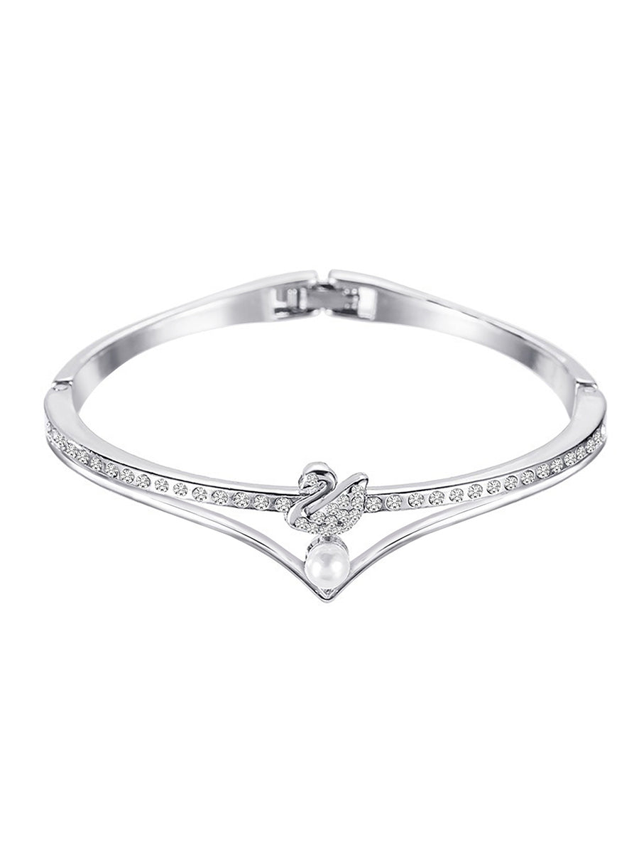 Elegant Swan Pearl Accent Bracelet
