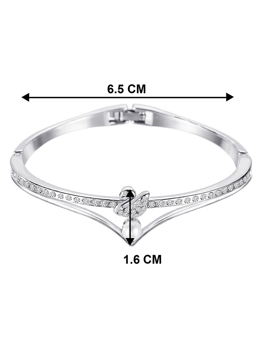 Elegant Swan Pearl Accent Bracelet