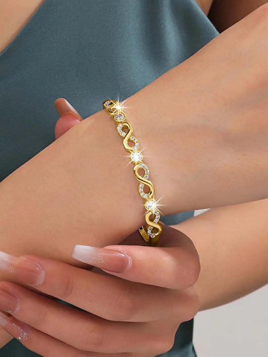 Shop Exquisite Bracelet | Peora Jewellery Collection