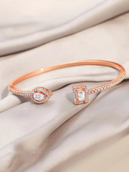 Bracelet by Peora – A Touch of Luxury & Elegance