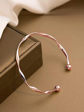 Sleek Twisted Kada with Open Ends - Rose Gold