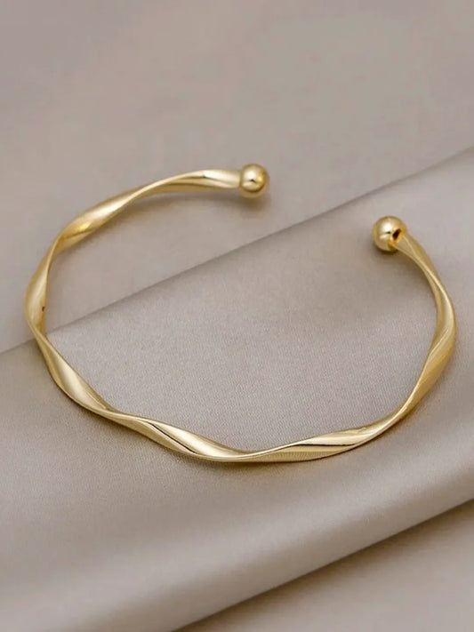 Sleek Twisted Kada with Open Ends - Gold