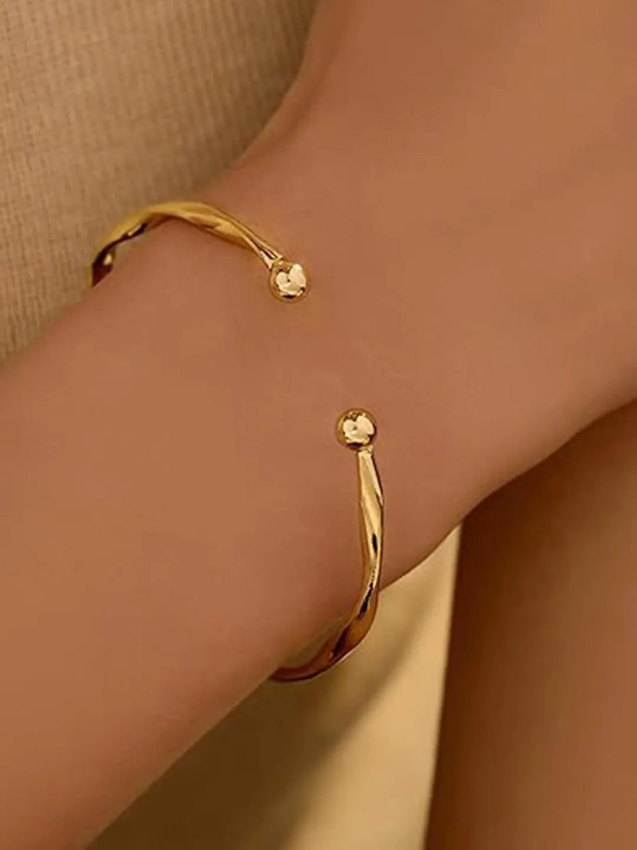 Sleek Twisted Kada with Open Ends - Gold