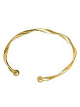 Sleek Twisted Kada with Open Ends