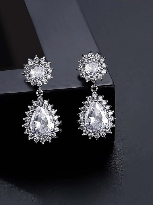 Dangle Earrings – Elegant & Eye-Catching Designs | Peora