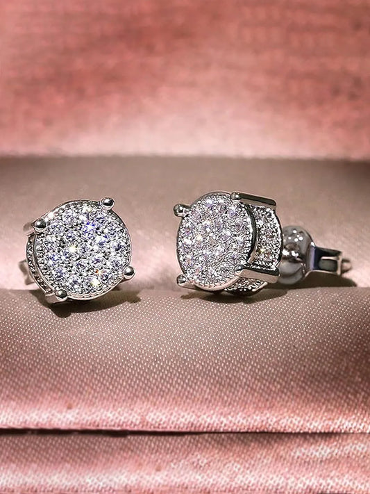 Peora Round Stud Earrings – Timeless Sparkle for Every Look