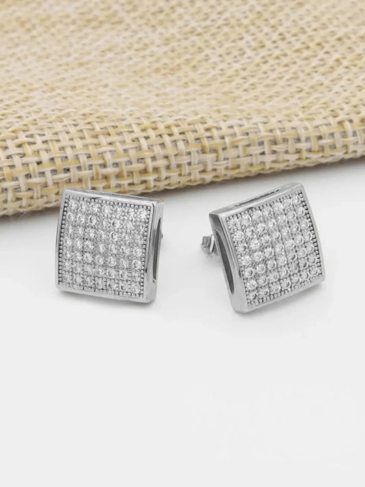 Peora Stud Earrings – Classic Elegance for Everyday Wear