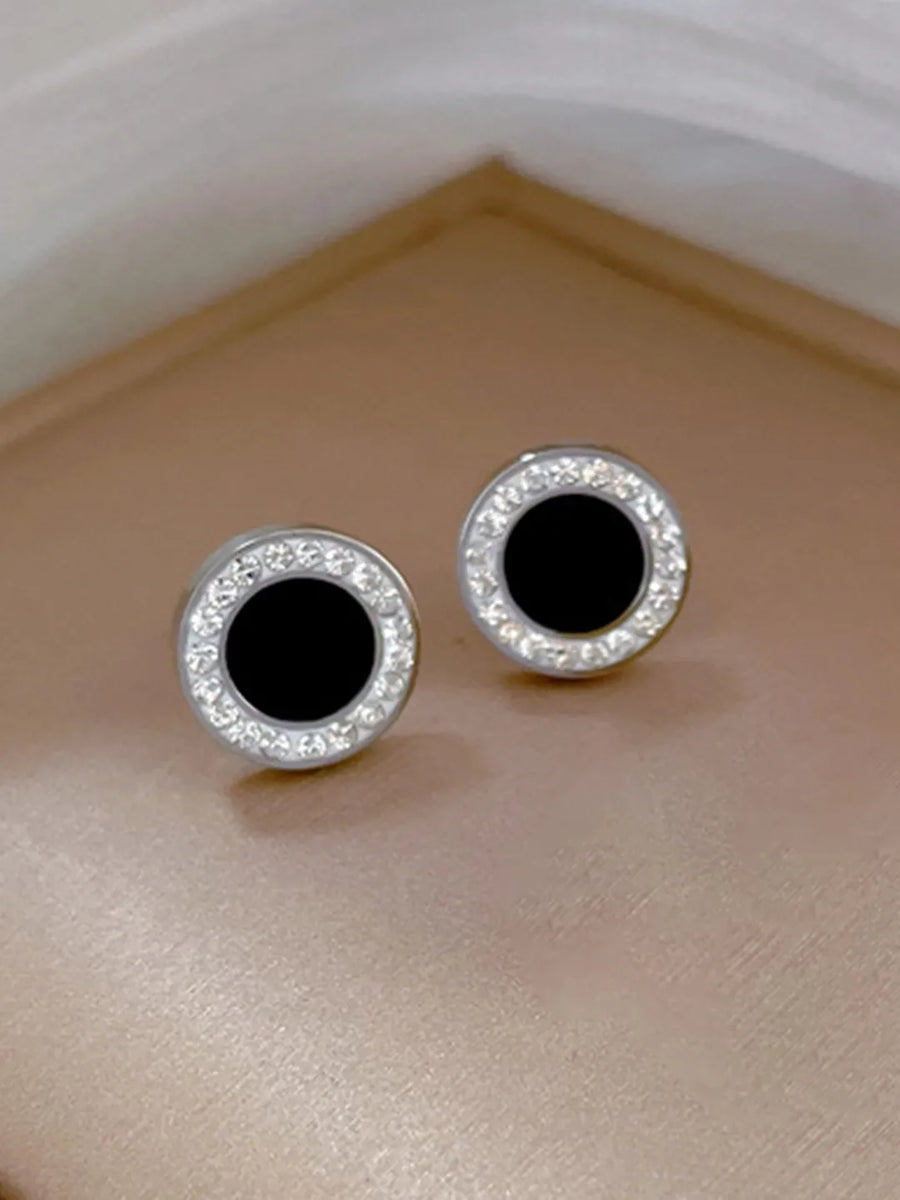 Peora Stud Earrings for Men – Bold & Stylish Accessories