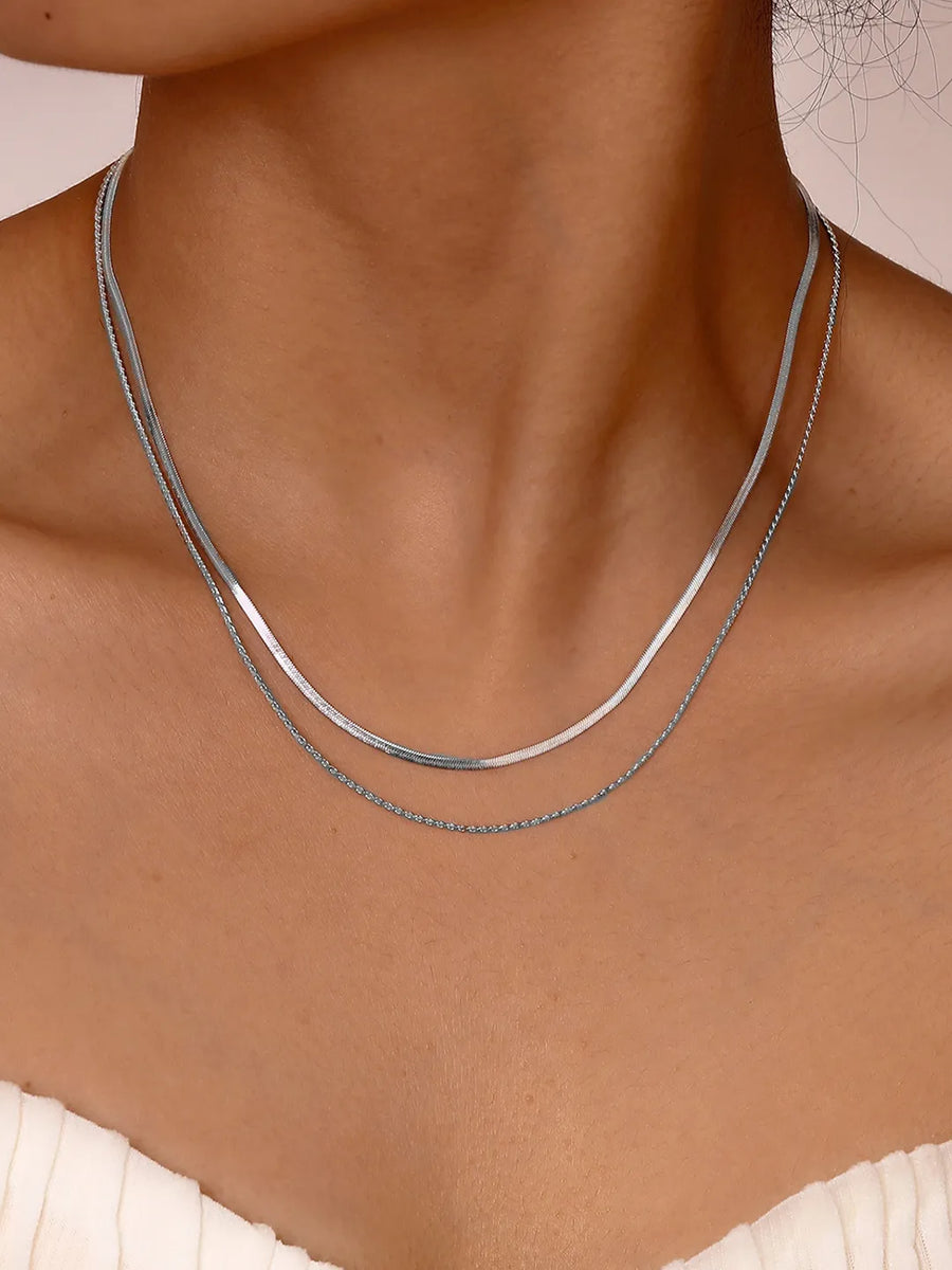 Peora Herringbone Chain for Men – Sleek & Masculine Style