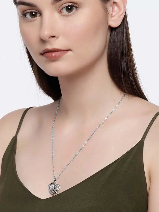 Crystal Pendant Chain – Shimmering Fashion Jewellery by Peora

