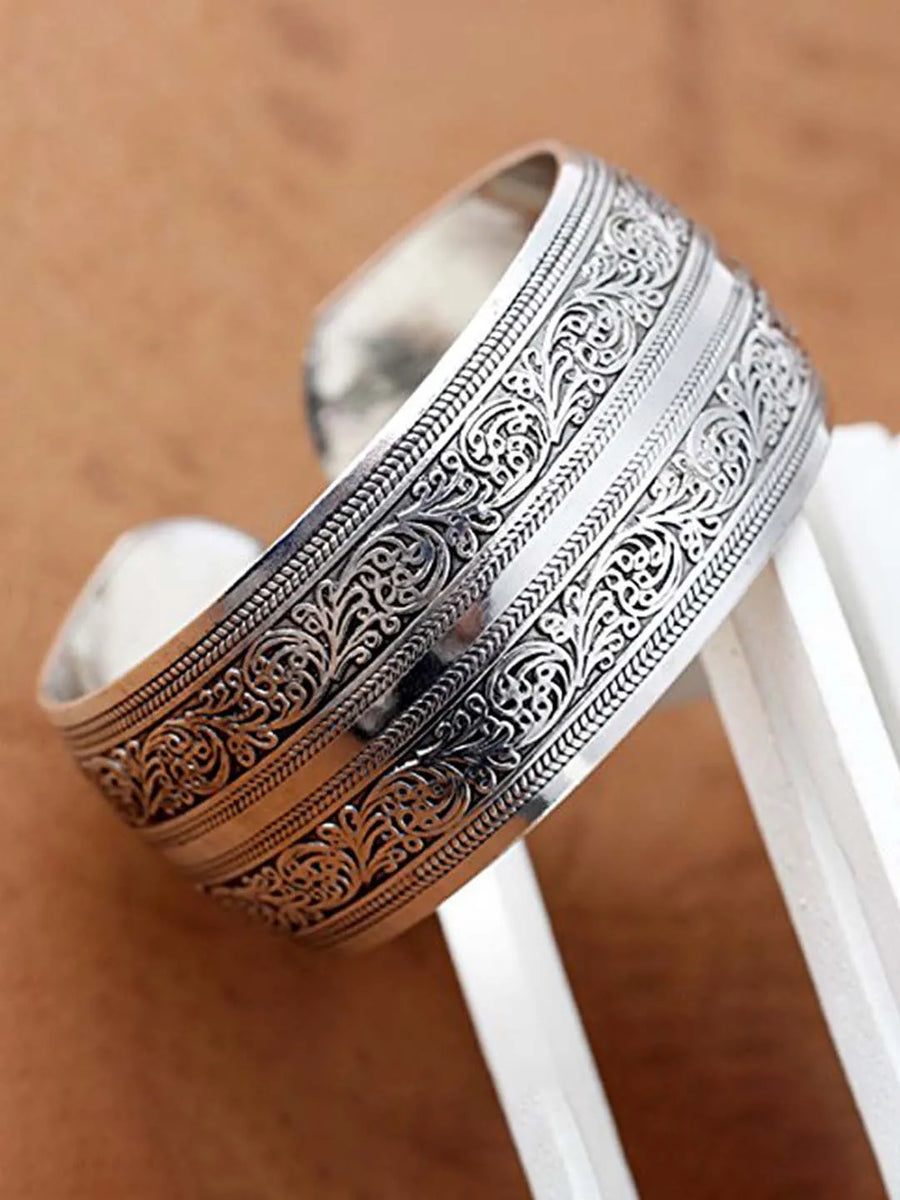 AD Bracelet Classic by Peora | Timeless & Elegant Wristwear