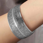 AD Bracelet Classic by Peora | Timeless & Elegant Wristwear