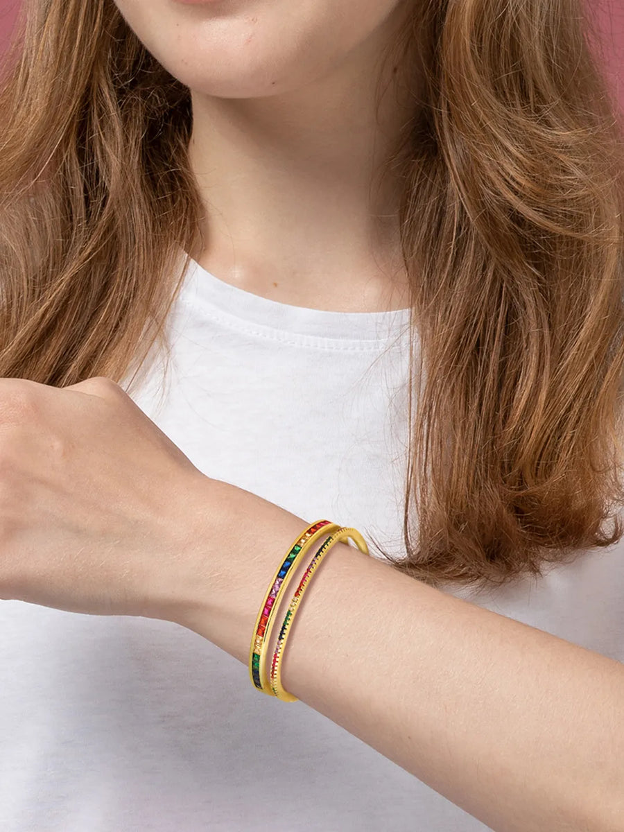 Peora Stone Cuff Bracelet – Elegant & Eye-Catching Design