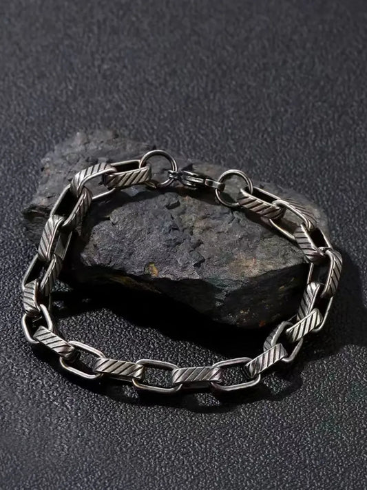 Dark Grace Sculpted Link Bracelet