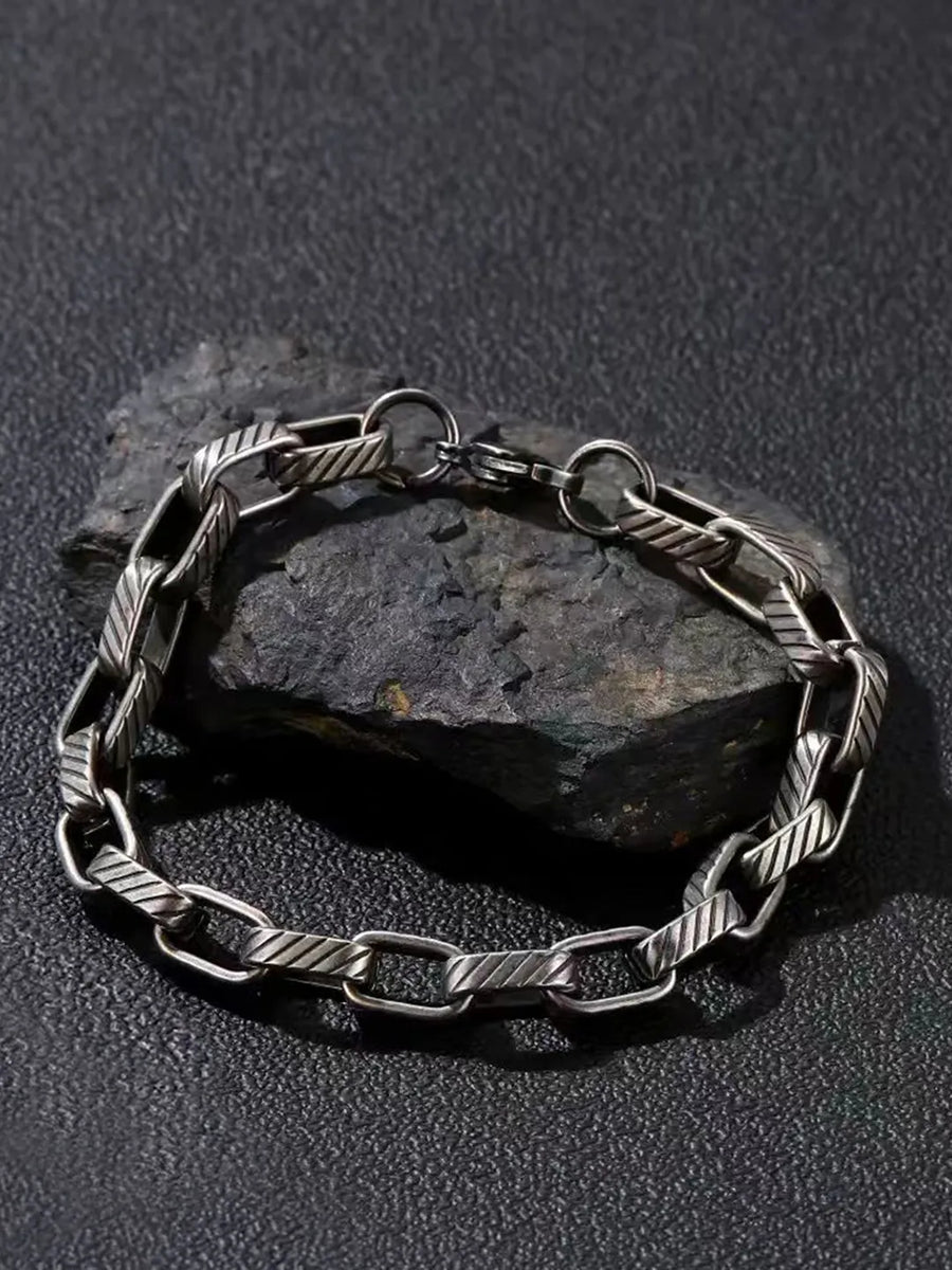 Dark Grace Sculpted Link Bracelet