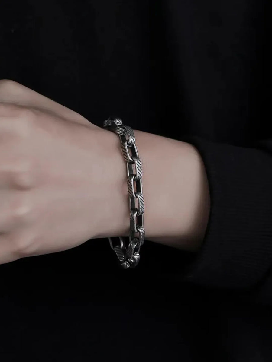 Dark Grace Sculpted Link Bracelet
