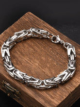 V-Frame Pulse Link Bracelet
