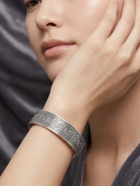 Peora Floral Oxidised Elegance Cuff Kada - Silver