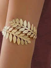 Charming Leaf Design Kada Bracelet