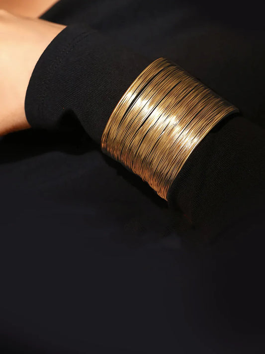 Peora Layered Wire Bracelet – Sleek & Stylish Statement