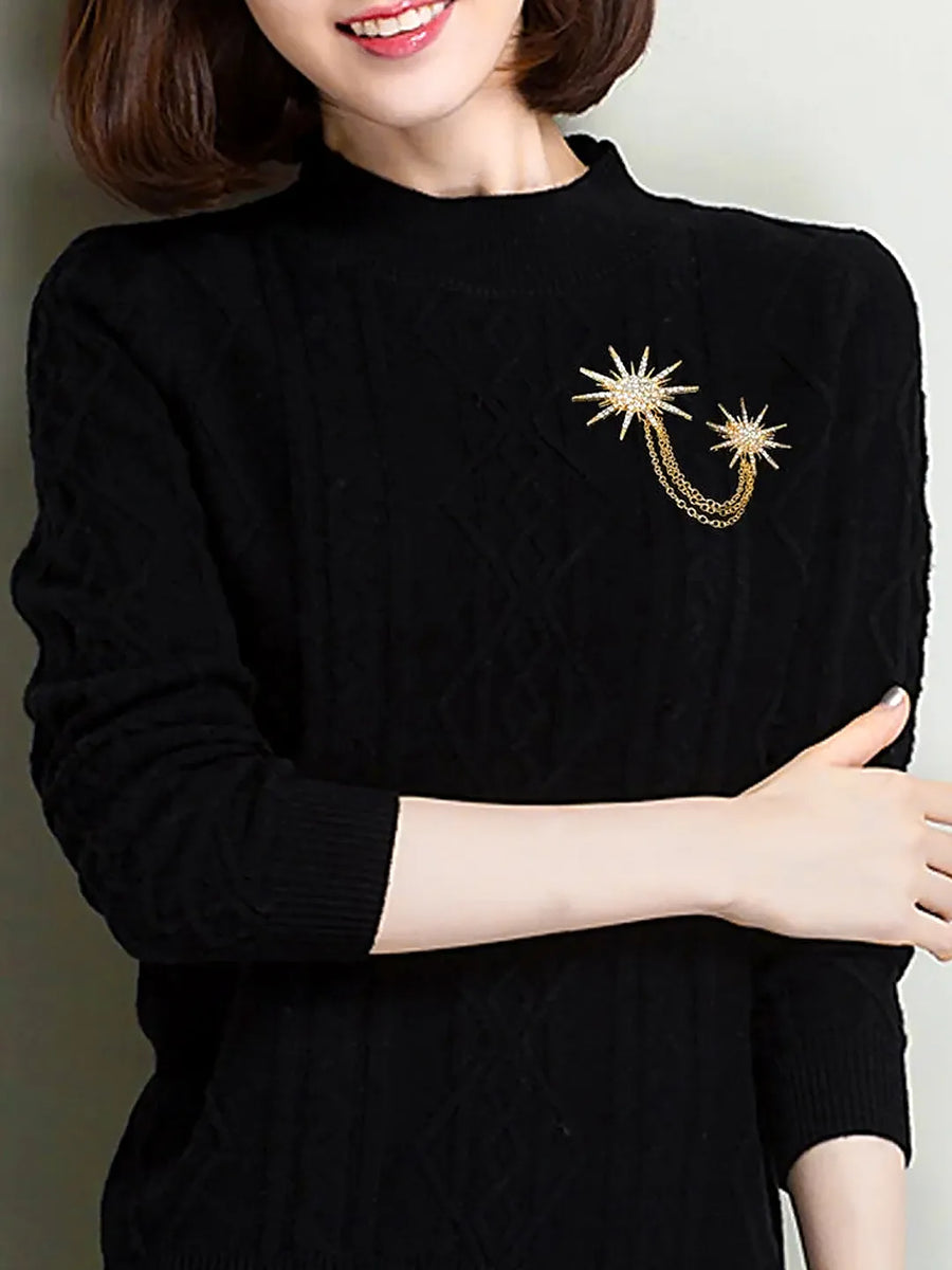 Peora Twinkling Star Brooch – Sparkle with Every Look