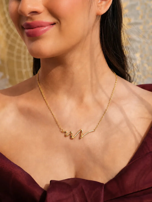 Peora Minimal Infinity Wave Necklace - Gold